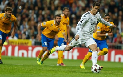 GG体育精华-代言合同接到手软